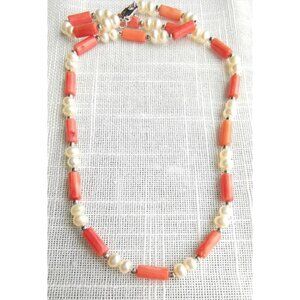 Coral and Freshwater pearl necklace 🆕